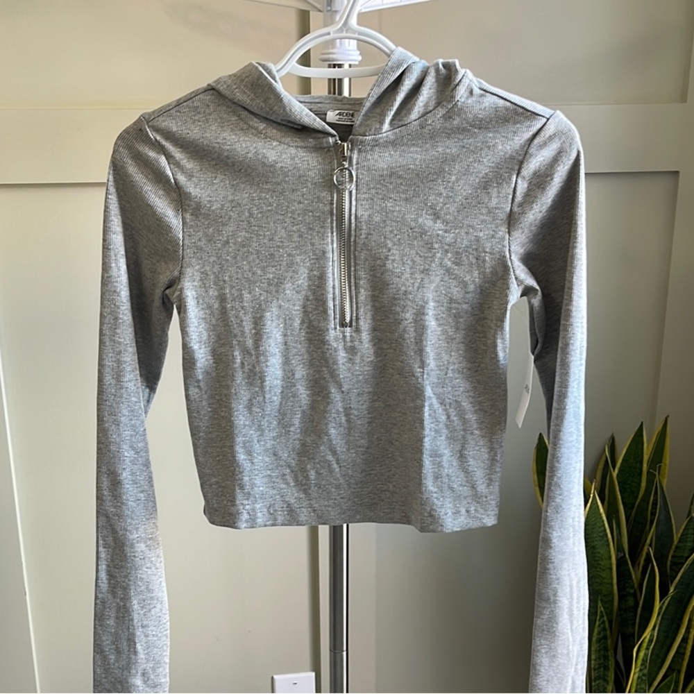 (NWT) Ardene - Crop 1/4 Zip Hooded Fitted Top, Grey, Size XS